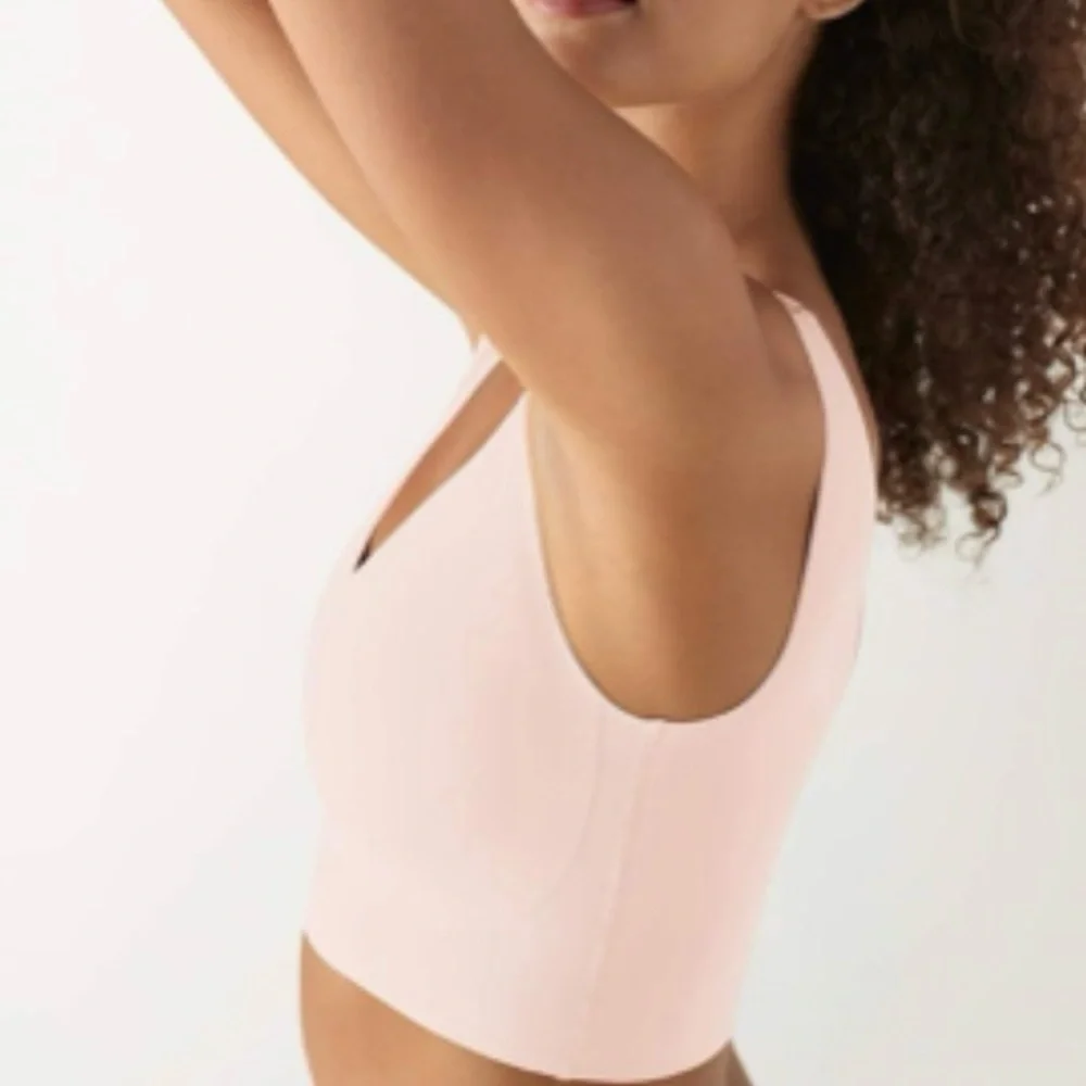 Seamless Light Pink V-Neck Comfort Bralette - Picture 9 of 11